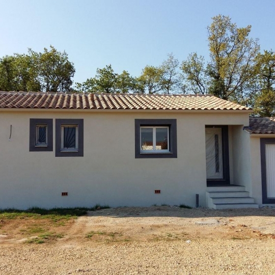  Les Maisons SAMI CONSTRUCTIONS : Maison / Villa | EYRAGUES (13630) | 80 m2 | 137 000 € 