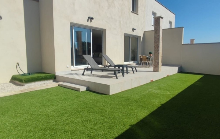 Maison  SANILHAC-SAGRIES  95 m2 1 350 €  Maison   SANILHAC-SAGRIES  95 m2 1 350 €